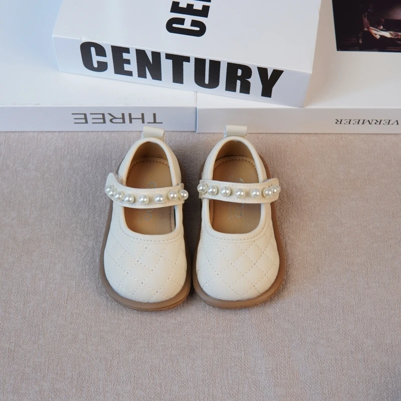 女宝宝鞋子春秋款韩版公主鞋婴幼儿软底学步鞋女小童皮面单鞋