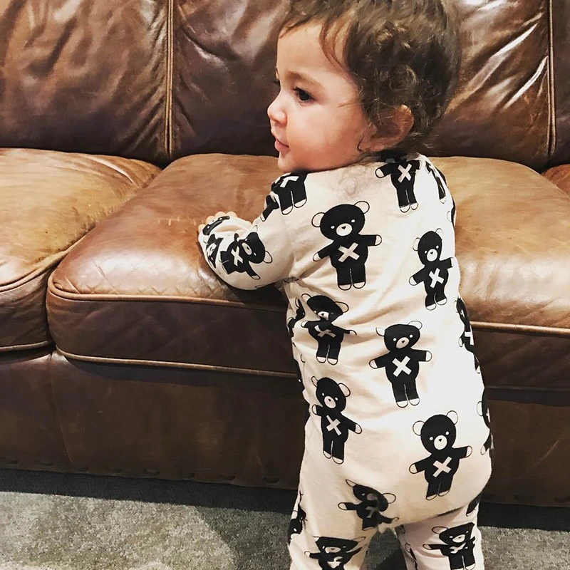 加厚保暖秋冬装宝宝连体衣 网红长袖婴儿服女哈衣婴幼儿男ins爬服