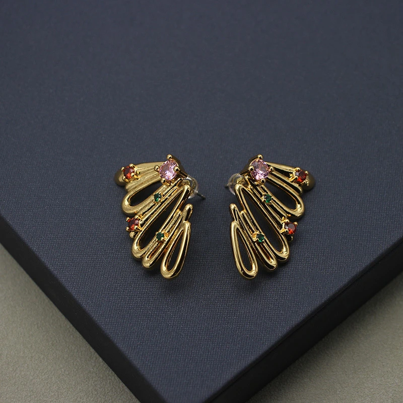 铜合金耳饰 6552 彩色蝴蝶耳钉金色时尚个性耳环欧美小众中古耳钉