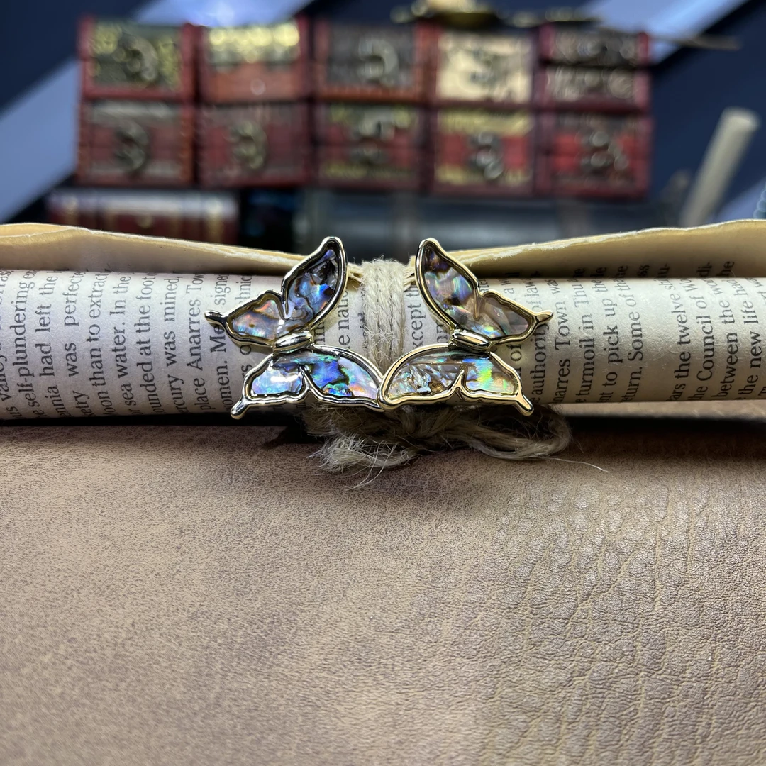 合金耳饰 1060A欧美古风蝴蝶耳钉时尚百搭精致耳环手工中古耳饰品