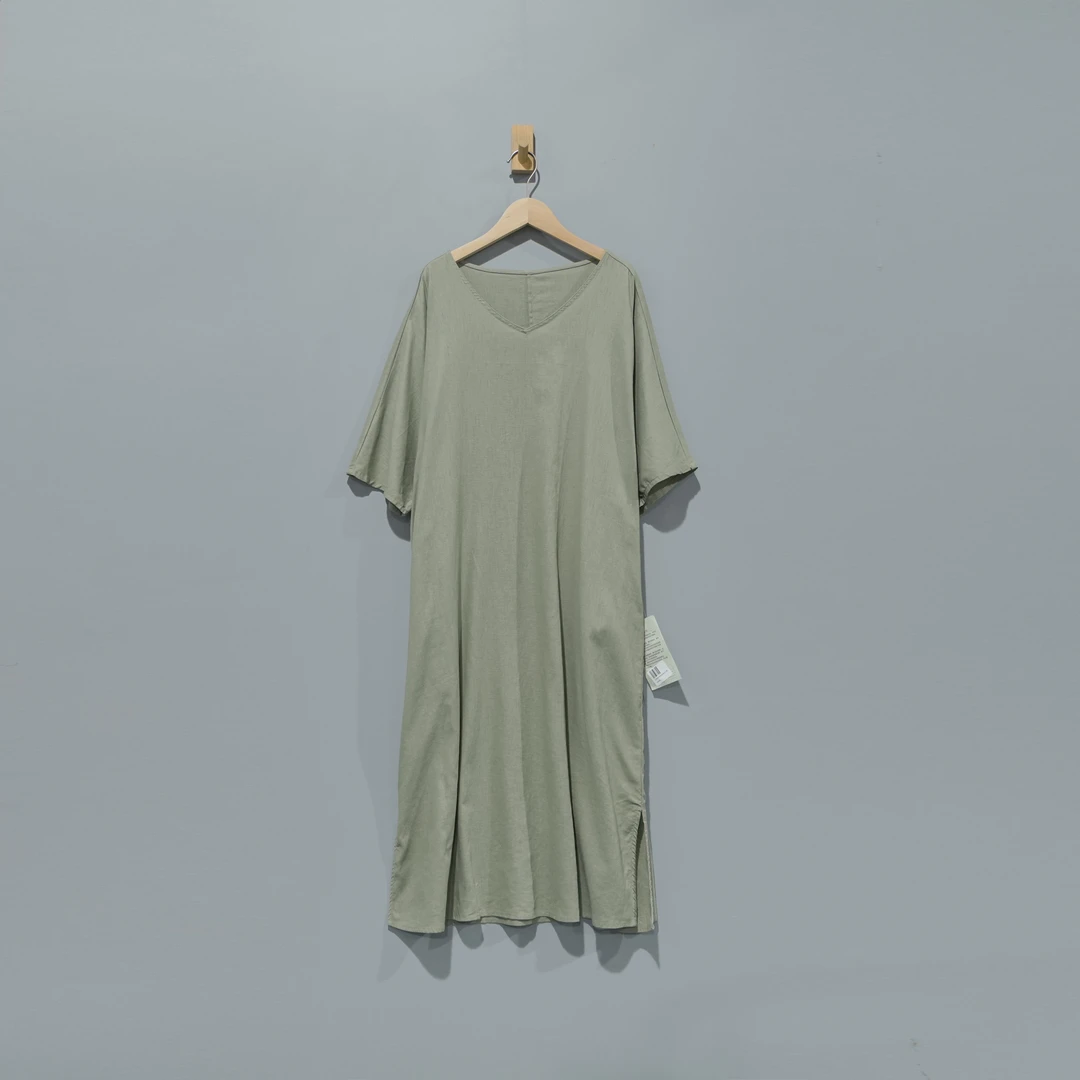 039940色织麻棉文艺V领精包边插肩袖连衣裙  裙长116 胸围144