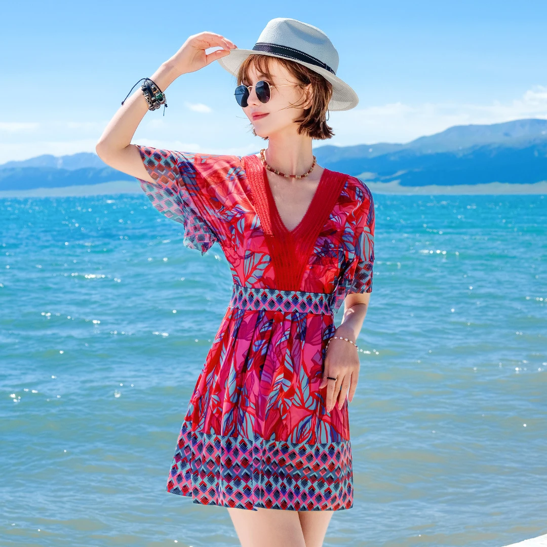 泳衣女连体小胸聚拢泳衣新年时尚印花休闲舒适保守遮肚显瘦游泳装