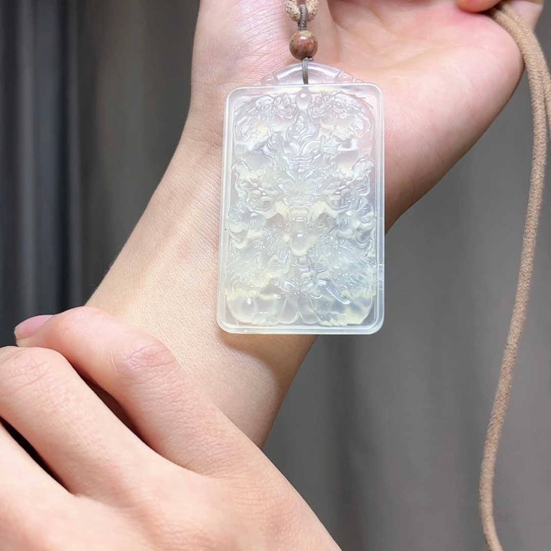 【闪购商品】蛇纹石玉颈饰未镶嵌