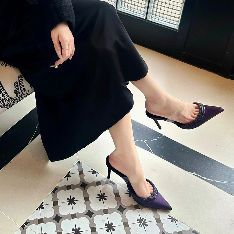 2025早春新款小众紫色水钻包头高跟鞋女细跟绸缎性感透明带凉拖鞋