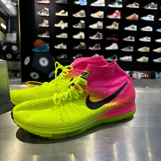 捡漏nike荧光绿跑鞋 46码 全新裸鞋 699好价球鞋
