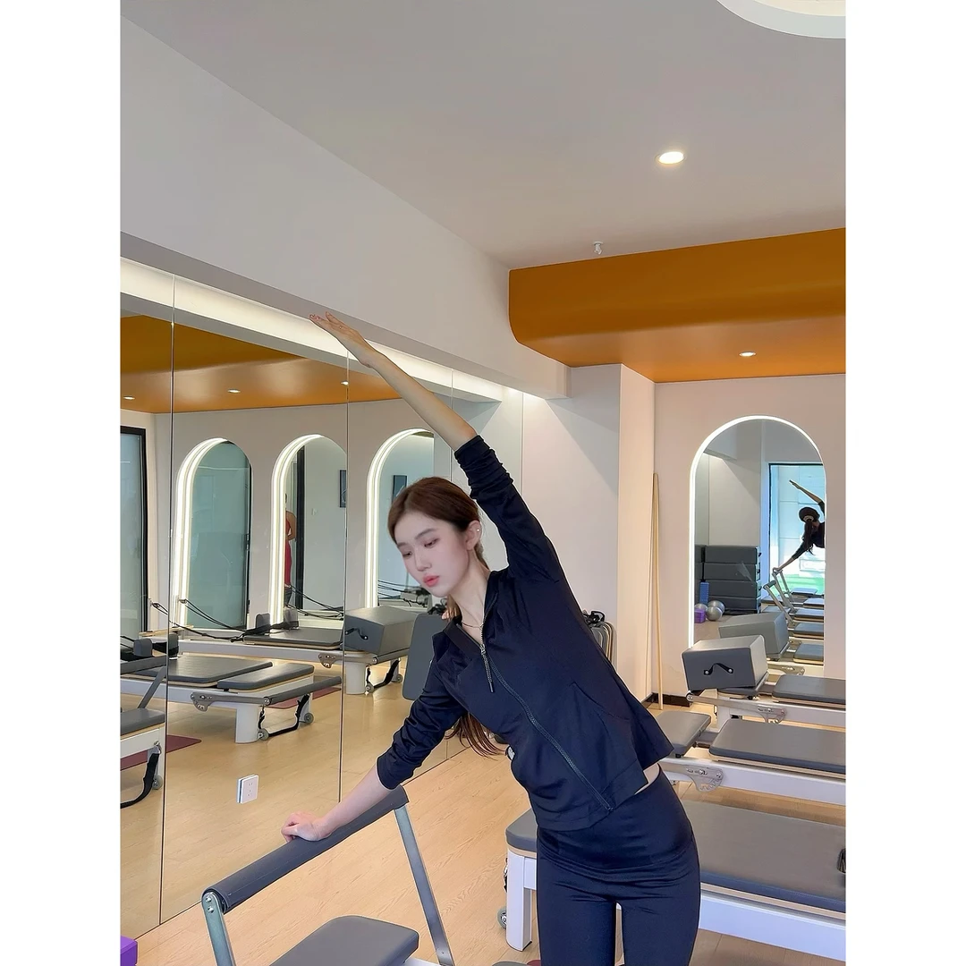 GIRDEAR/哥弟「高弹瑜伽」秋季新款舒适拉链款带帽卫衣1400810