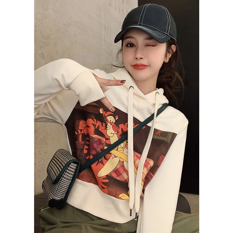 山东青岛即墨卫衣女2025新款短款秋冬加绒加厚保暖小个子连帽春秋