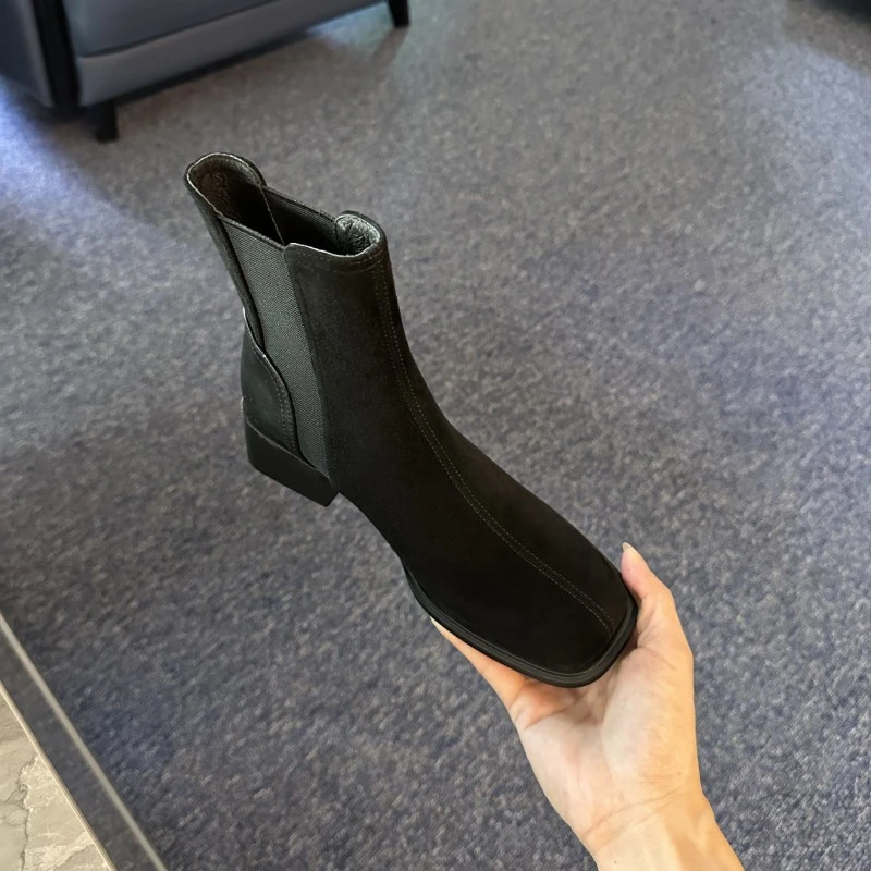 22L64-AA粗跟短靴跟高5CM