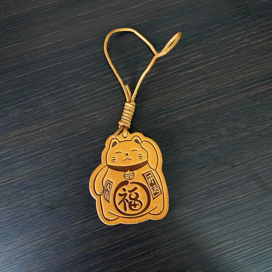 手工精制牛皮招财猫钥匙挂包挂