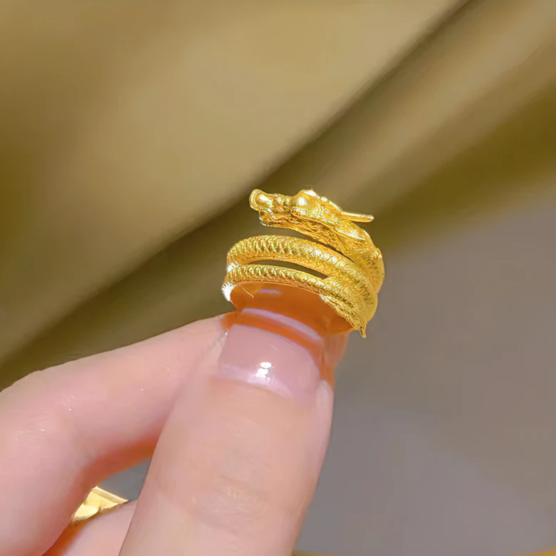 钛钢戒指 新款生肖龙年本命年三圈盘龙戒指轻奢国风可调节指环女