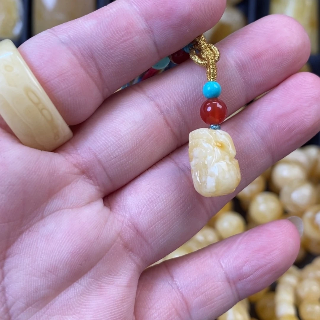 【闪购商品】琥珀裸石未镶嵌