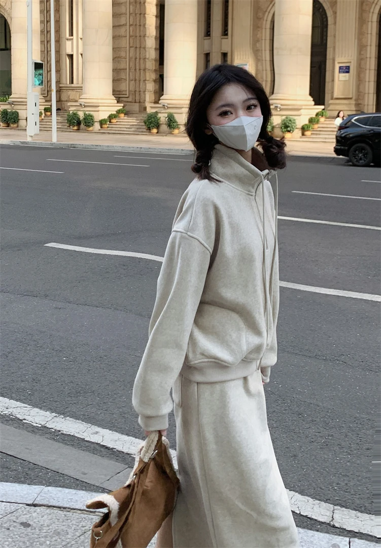 秋冬时尚高级感小香风加厚保暖长袖卫衣+高腰显瘦半身裙两件套装