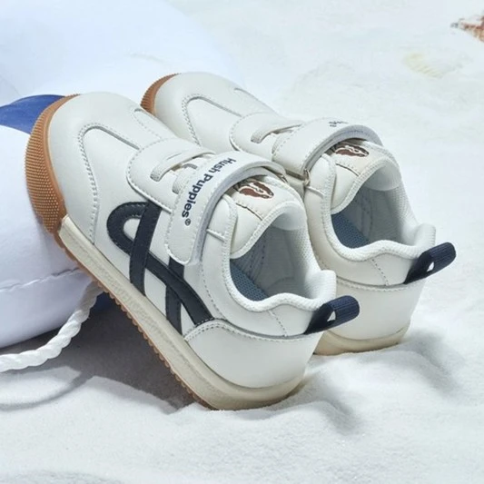 暇步士童鞋儿童运动鞋男童宝宝鞋德训鞋软底休闲鞋小白鞋-HP3258