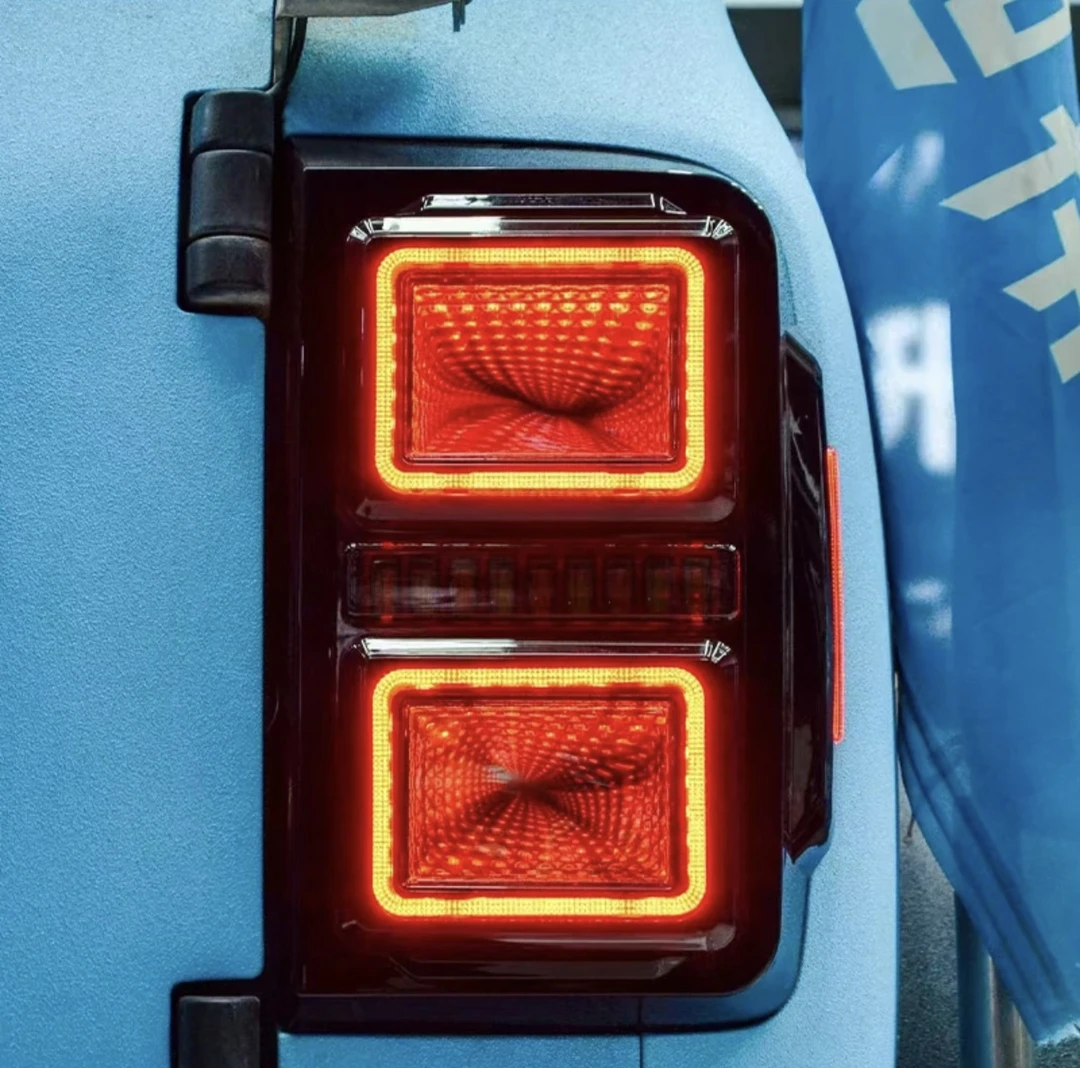 坦克 300 星空隧道尾灯总成LED熏黑流光转向灯倒车灯 剎车灯配件