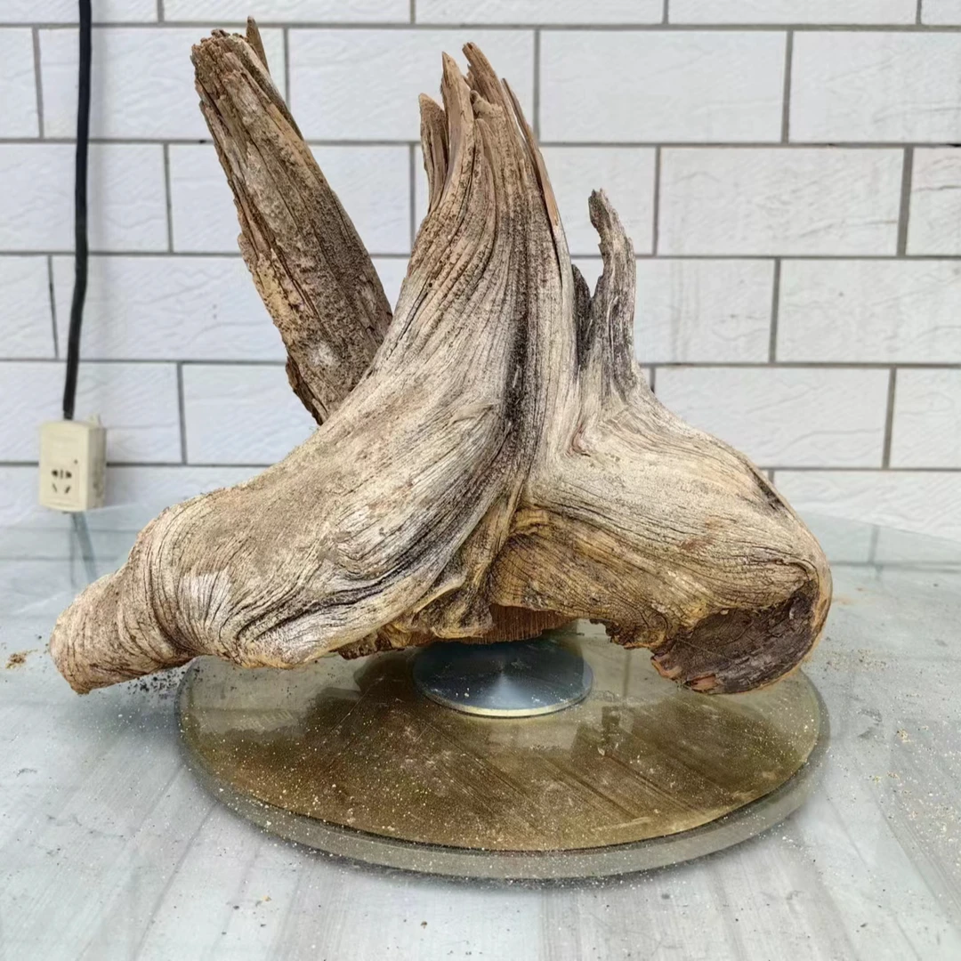 太行崖柏毛料15-155元链接，图片仅供参考