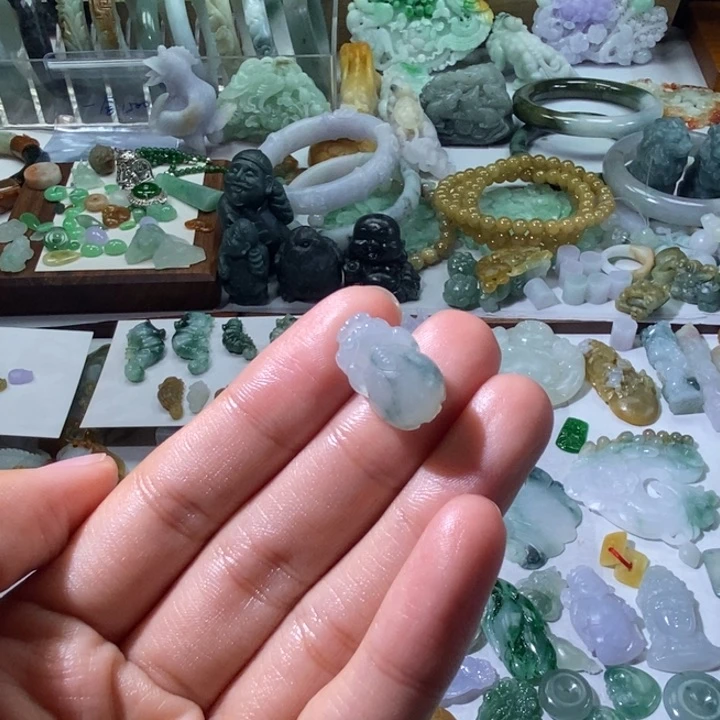 定制翡翠未镶嵌米*?毛货