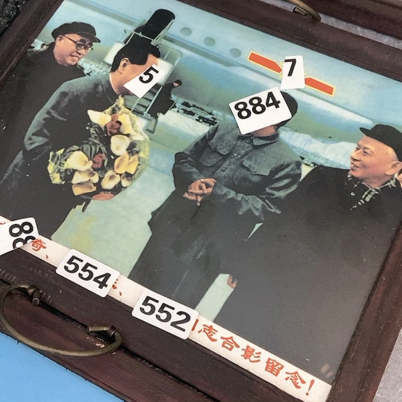 【闪购商品】瓷摆件。****。