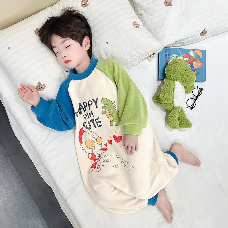 男童连体睡衣2024新款秋冬珊瑚绒款式奥粒绒男宝宝居家法兰绒爬服
