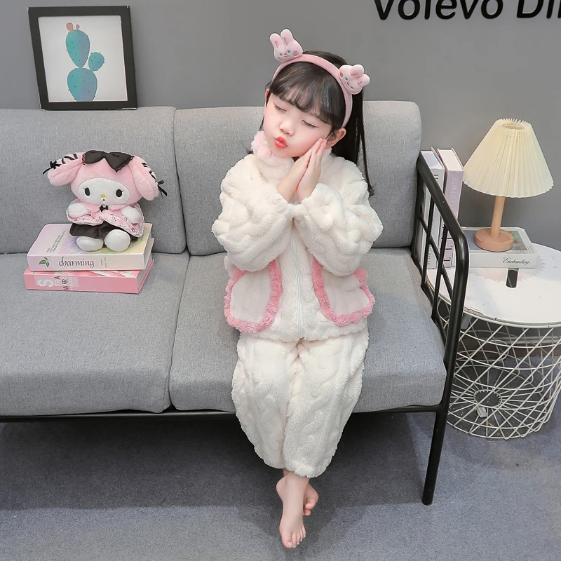 儿童珊瑚绒睡衣女童秋冬家居服2024新款宝宝冬季加厚款法兰绒套装