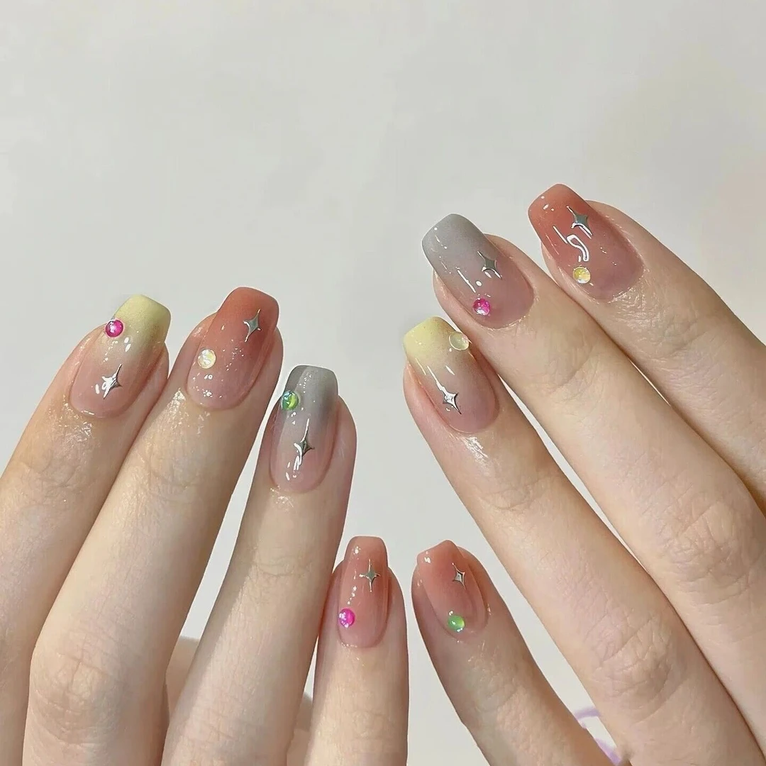 「初夏」夏日多巴胺彩虹渐变闪钻小清新穿戴甲纯手工光疗美甲贴片