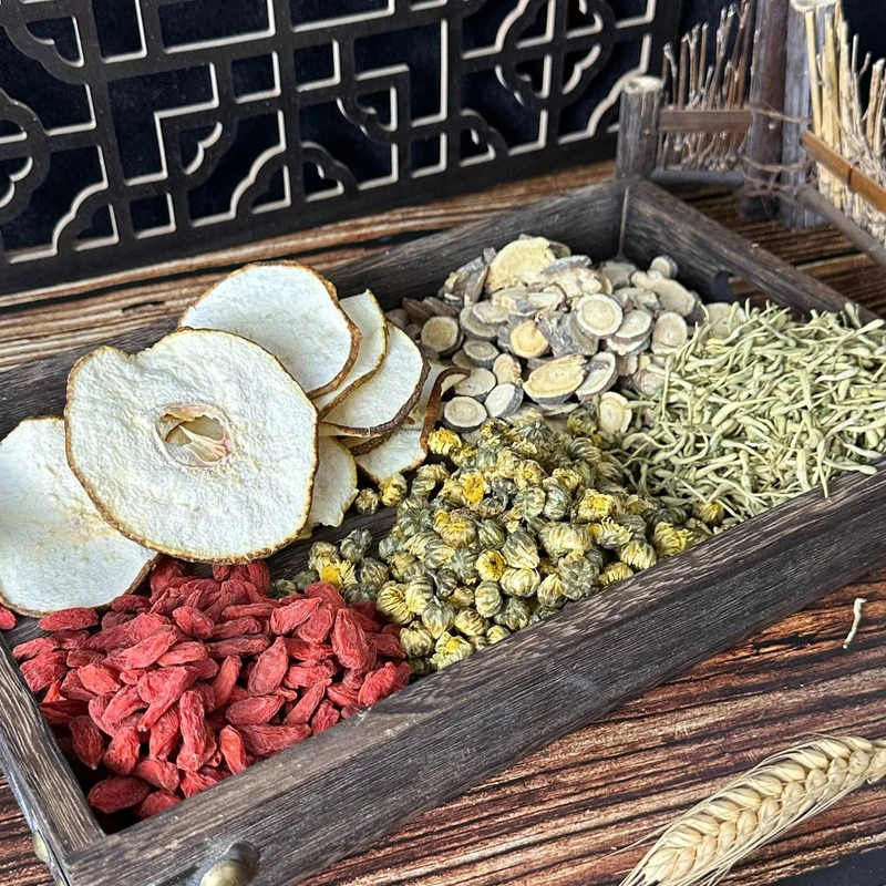 户月干 汤包  菊花50g.金银花50g枸杞100g.梨干100g.甘草100g