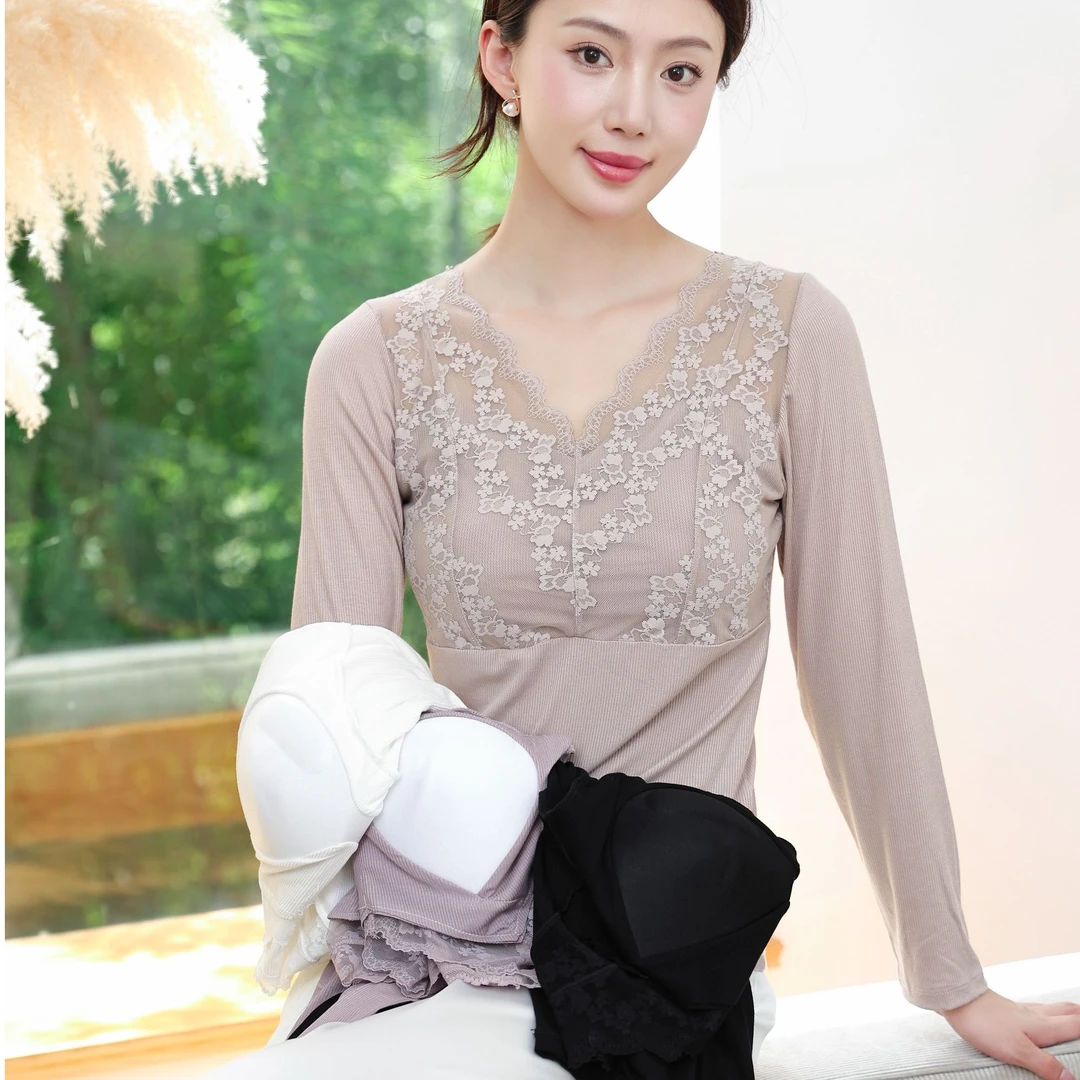 带罩杯V领性感蕾丝打底衫2025春秋女花边袖时尚春秋性感黑色上衣