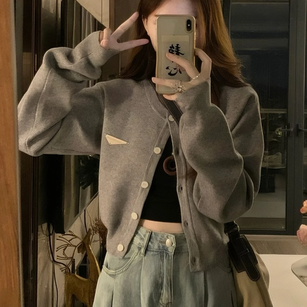 秋装高档洋气披肩外搭毛衣女初秋网红针织衫高级感上衣小开衫外套