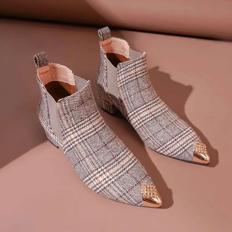 欧洲站2024春秋新款尖头短靴女粗跟百搭瘦瘦靴高跟短筒切尔西靴子