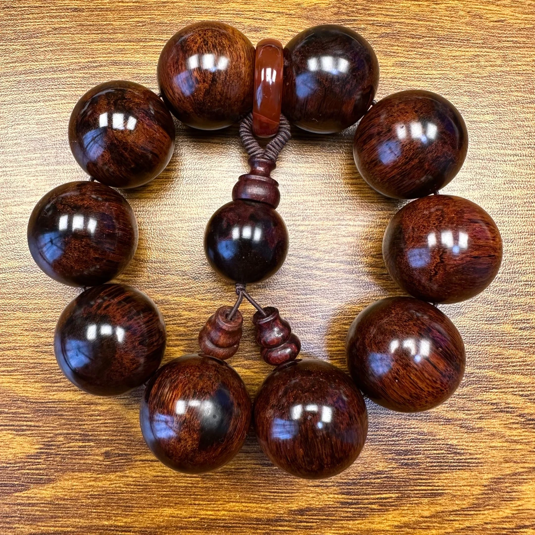 A10 2.5精品海黄手串