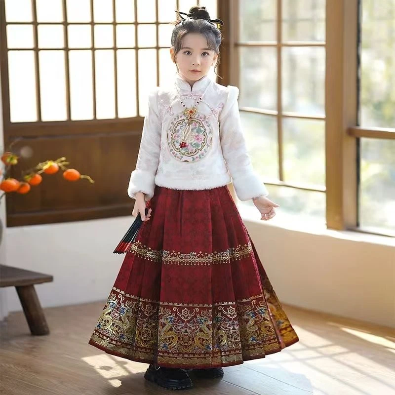 儿童马面裙女童汉服2023新款古风冬款套装小女孩中国风拜年服唐装