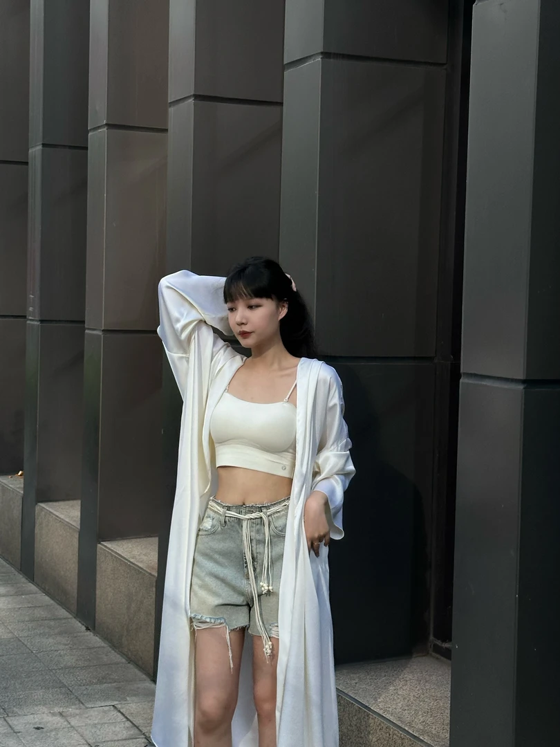 UU买手店 长款桑蚕丝防晒衣白色百搭夏季