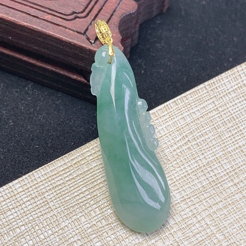 18K金镶嵌玉缅甸天然A货翡翠送礼飘花老料冰种吊坠绿色福瓜长寿