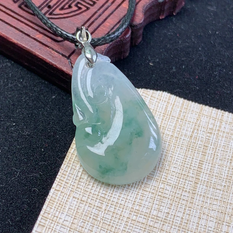 缅甸天然翡翠A货玉器老坑飘花绿色冰种晴底吉祥如意万事如意吊坠