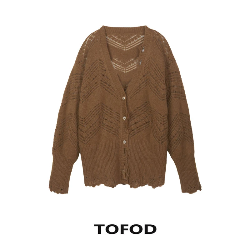 TOFOD  卡布其诺 破洞毛衣 宽松针织开衫DY620