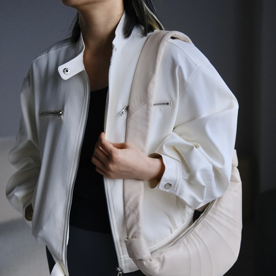 TOFOD  休闲老钱风立领短款外套女纯色设计感夹克上衣DY1077