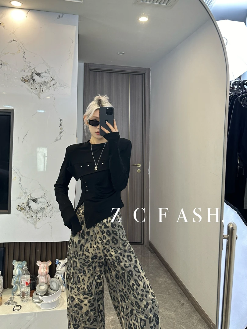 ZC-新款春季新款设计款小众辣褶皱磨毛长袖上衣-s039