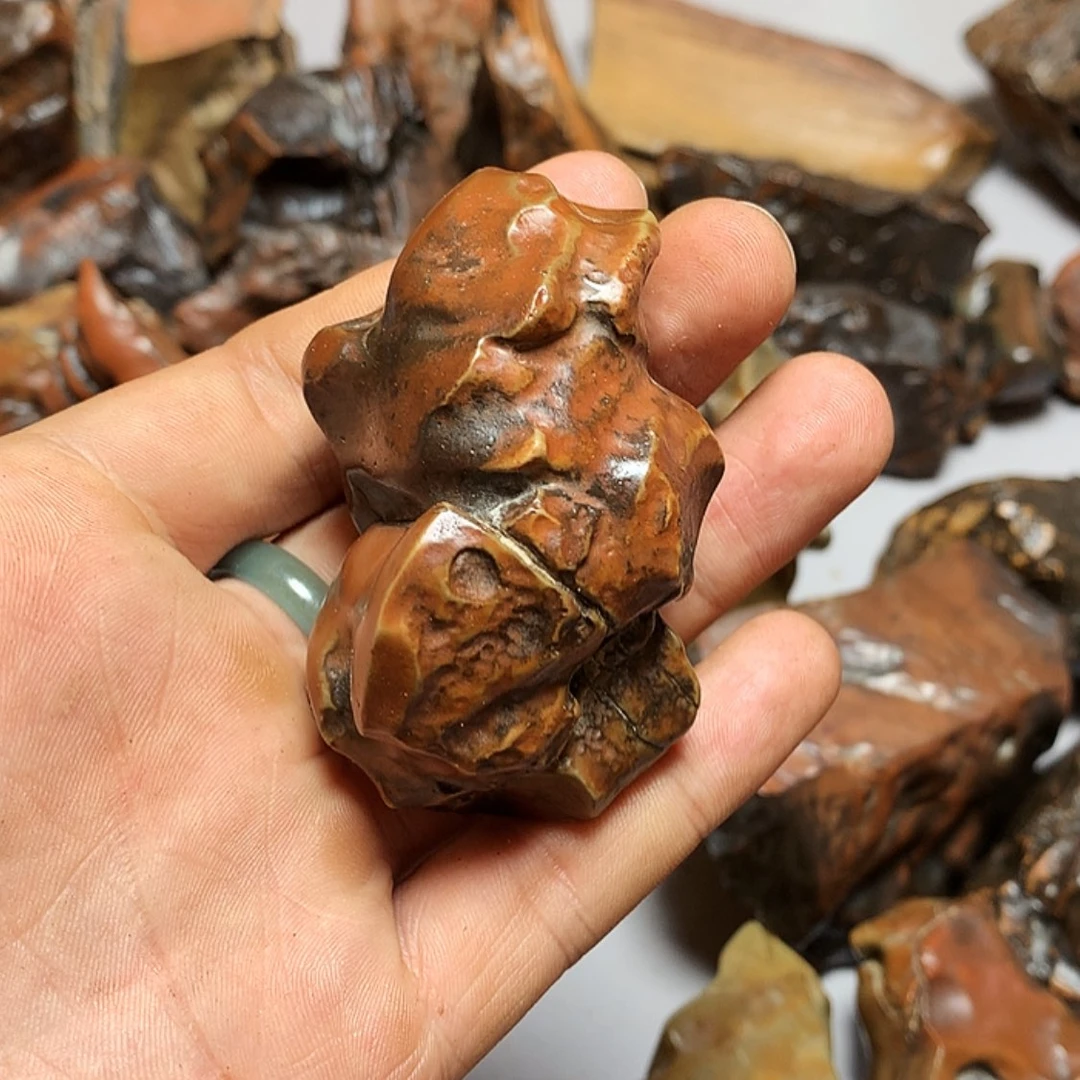 【闪购商品】玛瑙/玉髓珠宝奇石未镶嵌哈*狗54
