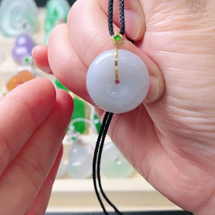 翡翠颈饰18K金镶嵌挂件