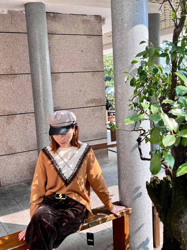 芝仪羊皮驼色羊毛混纺针织衫