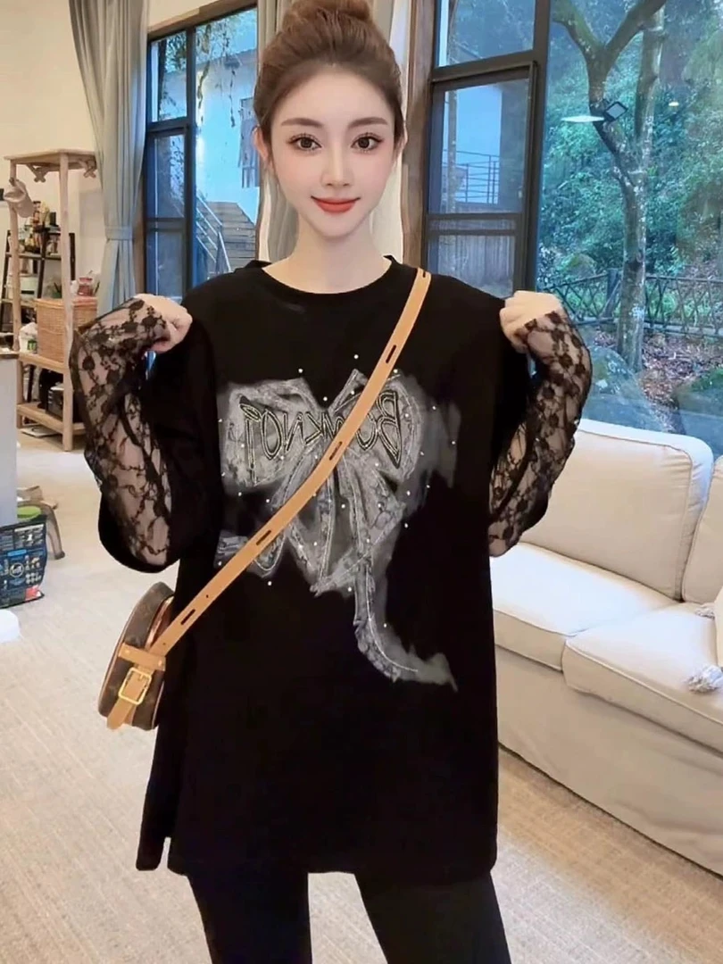 【现货秒发】豆子优选-时尚假两件拼接蕾丝设计镶钻字母T恤 DZ93135