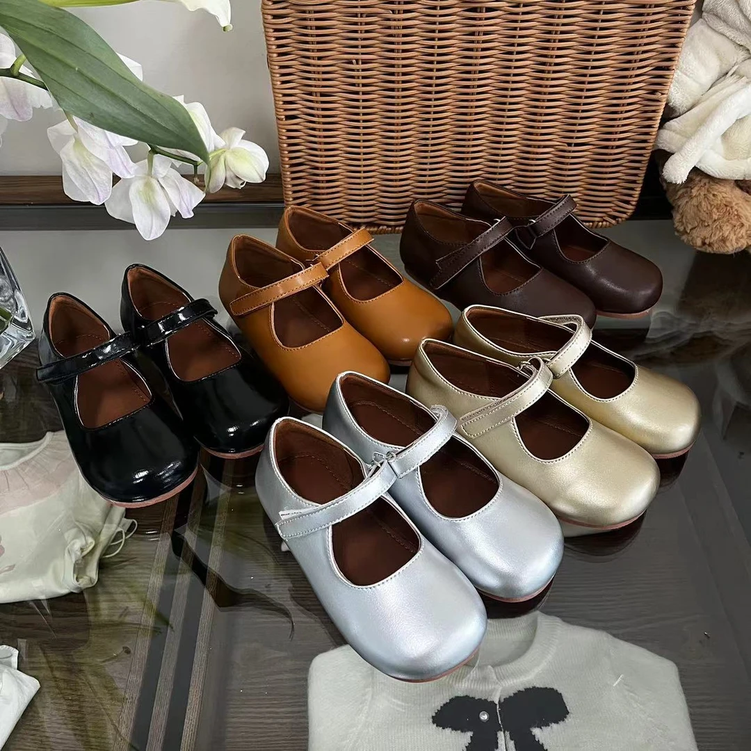 【Golden cherry】女童纯色魔术贴纯色圆头小皮鞋BR2318