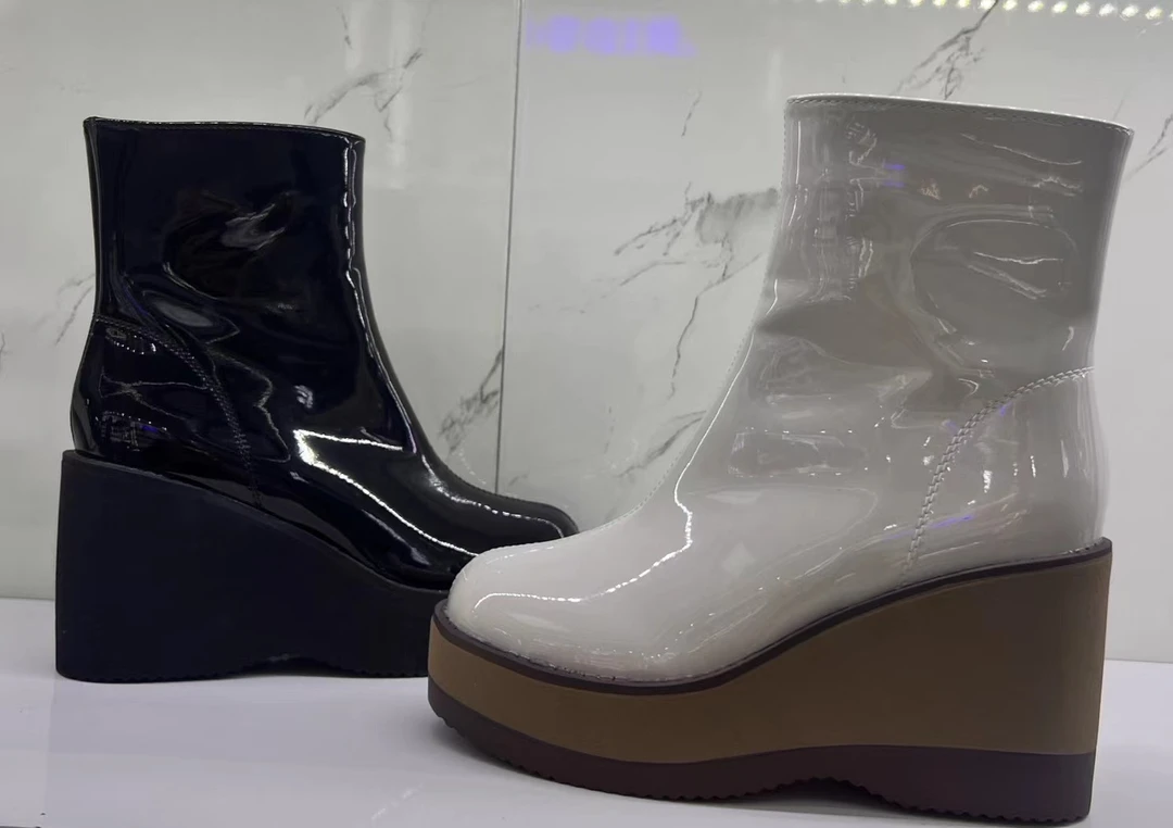 2810厚底短靴女英伦风春秋单靴松糕底方头显瘦短筒弹力靴马丁靴