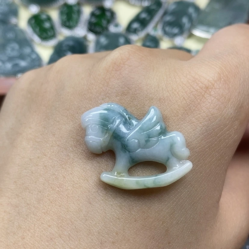 【闪购商品】翡翠颈饰未镶嵌