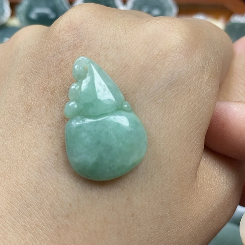 【闪购商品】翡翠颈饰未镶嵌