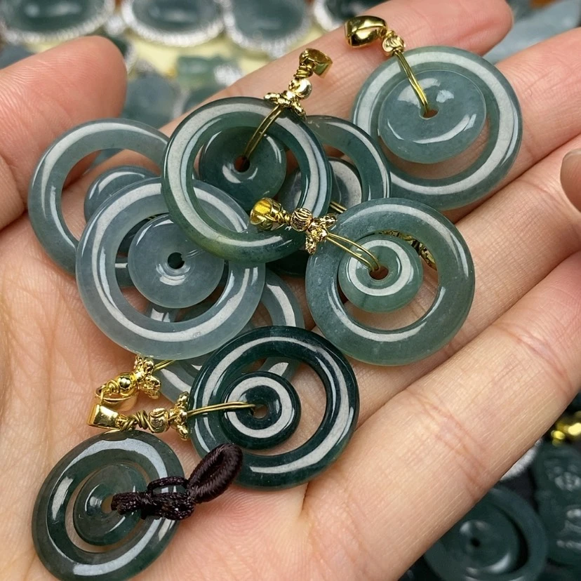 【闪购商品】翡翠颈饰未镶嵌