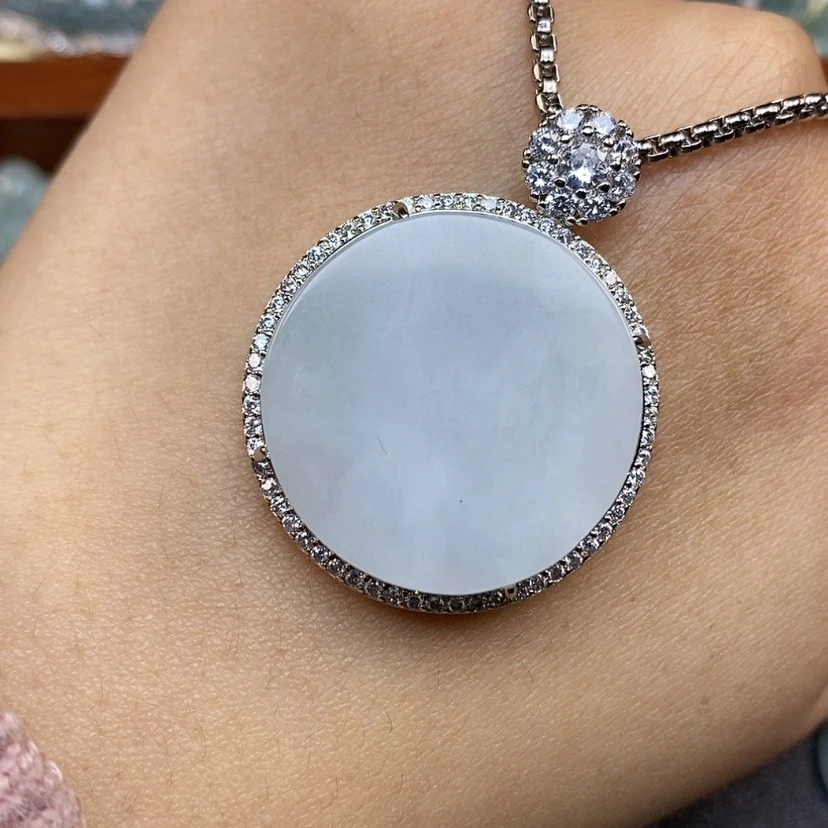 【闪购商品】翡翠颈饰未镶嵌