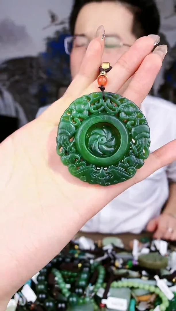 【闪购商品】和田玉挂件未镶嵌SS多样性发货拍一发一SS