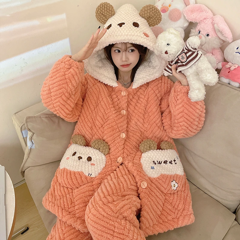 2024冬季新款女士珊瑚绒加绒加厚三层夹棉睡衣套装可爱保暖家居服