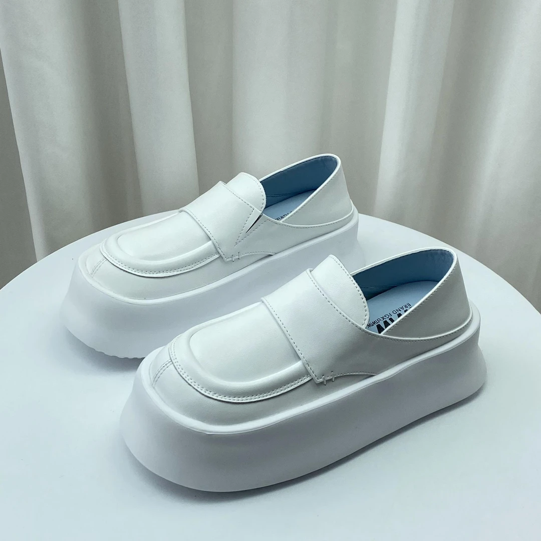 TWTW时尚轻便厚底乐福鞋女2024春懒人英伦风小皮鞋休闲小白鞋