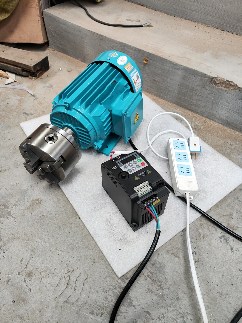 2.2千瓦电机125四爪卡盘带调速器电机多种品牌颜色随机介意者勿拍